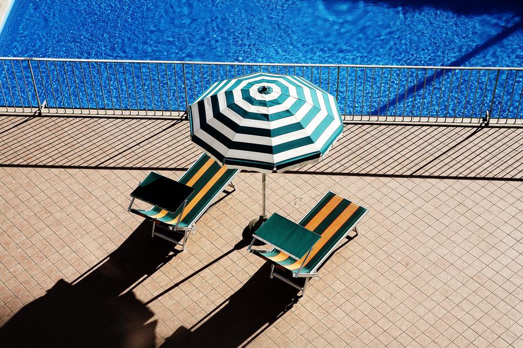 Hotel Villa Sole Resort بيلاريا-إيجيا مارينا المظهر الخارجي الصورة