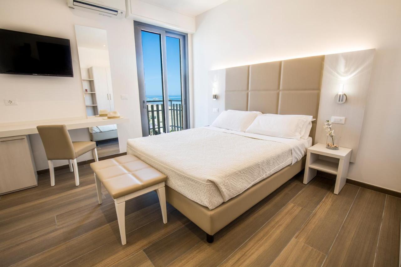 Hotel Villa Sole Resort بيلاريا-إيجيا مارينا المظهر الخارجي الصورة