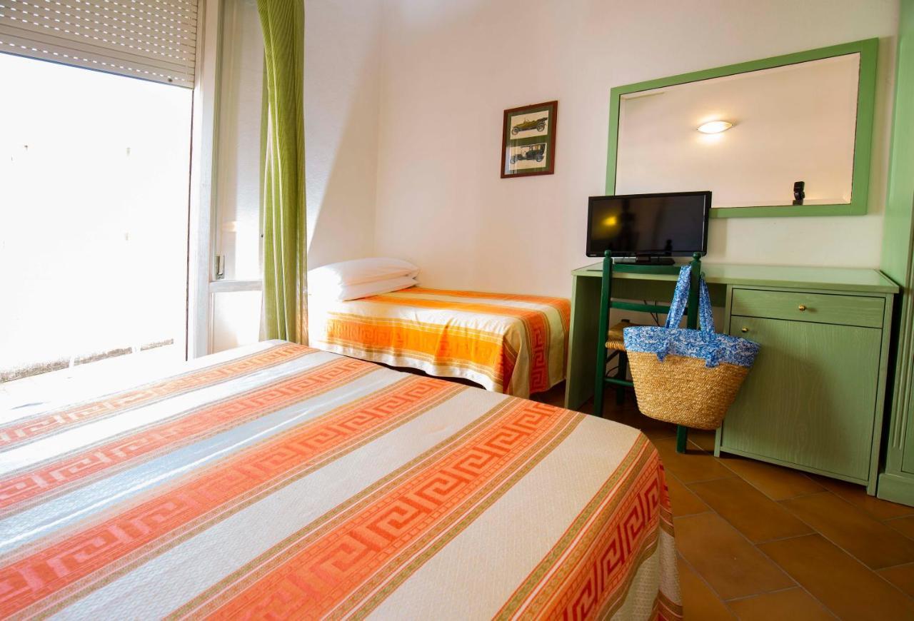 Hotel Villa Sole Resort بيلاريا-إيجيا مارينا المظهر الخارجي الصورة