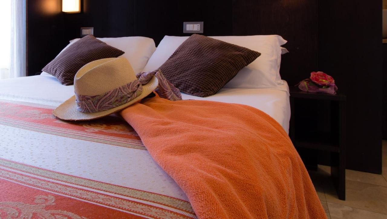 Hotel Villa Sole Resort بيلاريا-إيجيا مارينا المظهر الخارجي الصورة